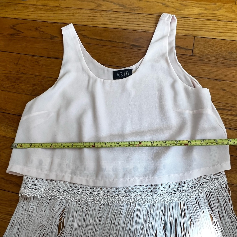 ASTR Pink/Blush Fringe Hem Crop Top Sz M - Picture 11 of 13
